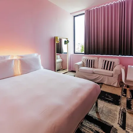 Mama Shelter Centre Hotel 3*